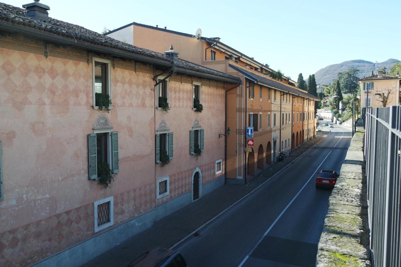 Pizzocolo Fasano Apartamento Gardone Riviera